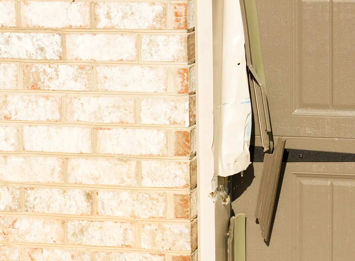 Garage Door Panel Replacement in Alton IL