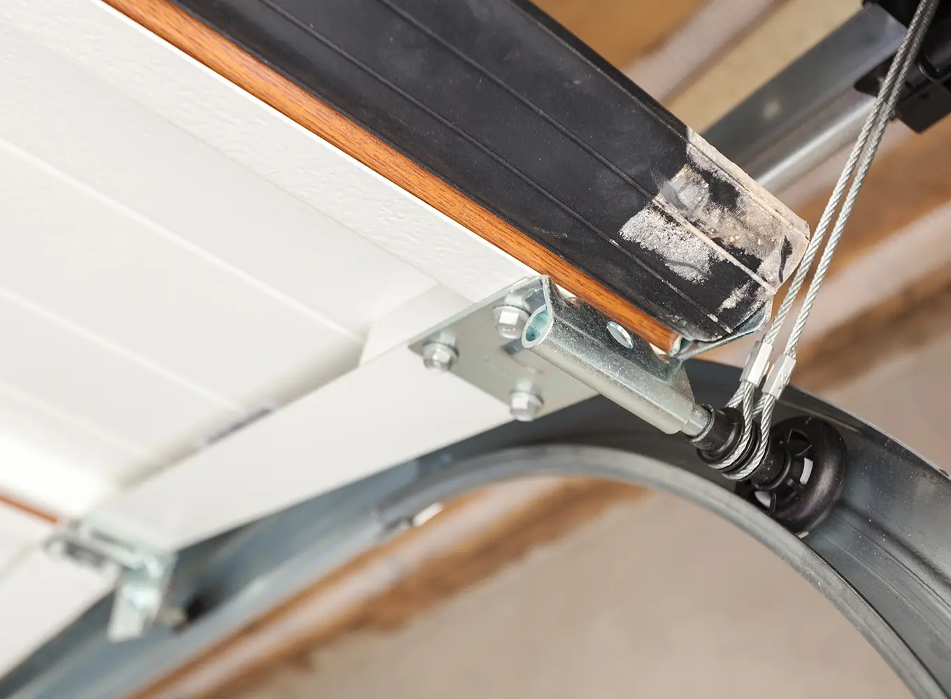 garage door cable replacement company near Edwardsville IL