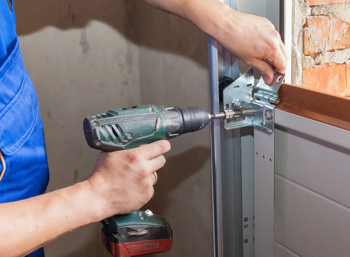Installing a new garage door in a metro east home