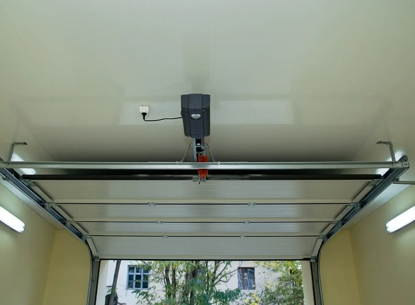 Professional Overhead Garage Door Installation Edwardsville IL